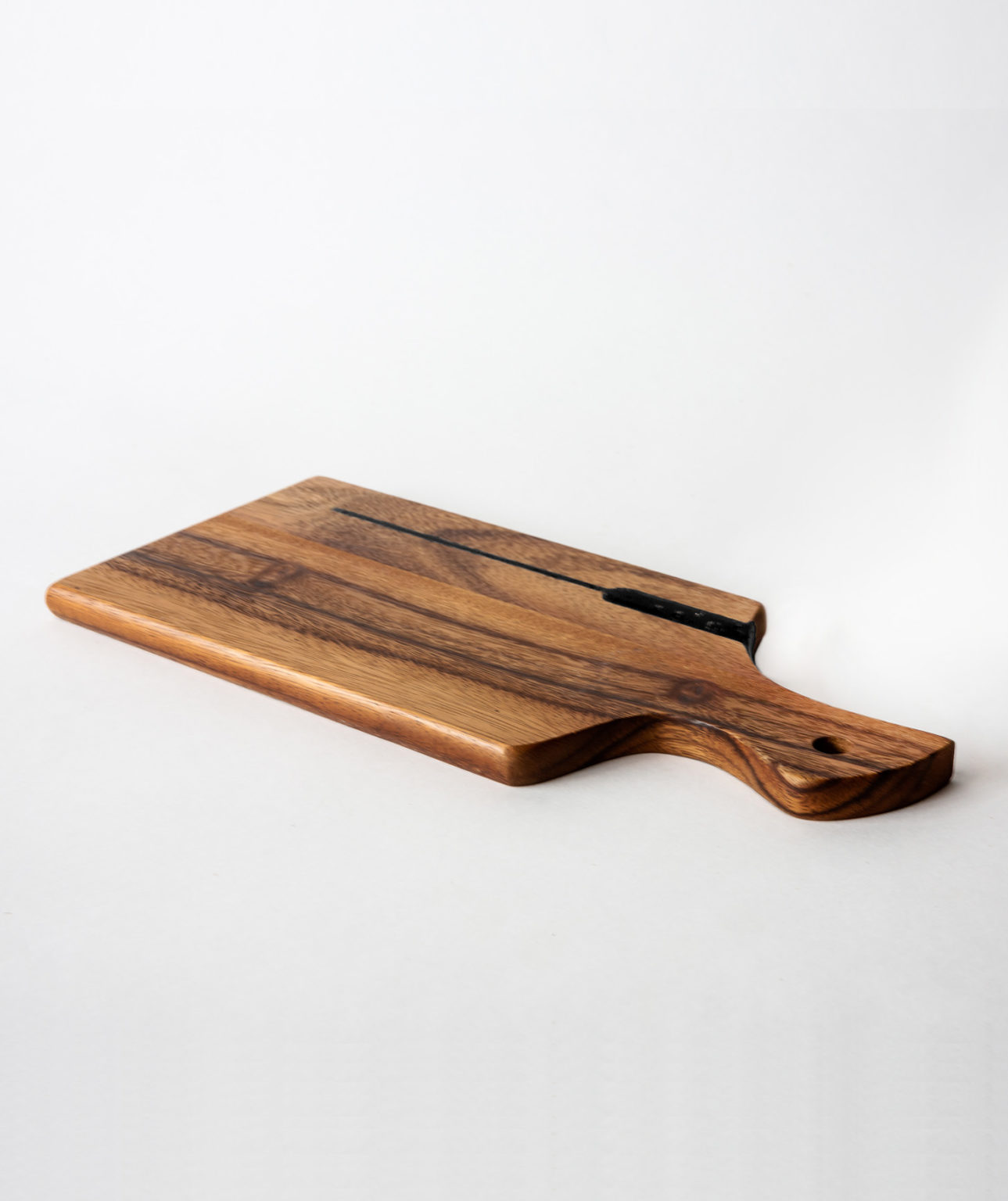 Acacia Cutting Board With Epoxy - HOGAR HOME